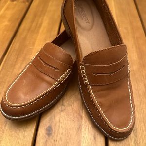 Women’s Seaport Sperry Penny Loafers